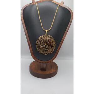 Vintage Filigree Pendant Necklace Red Gold Tone Floral 18 in Chain